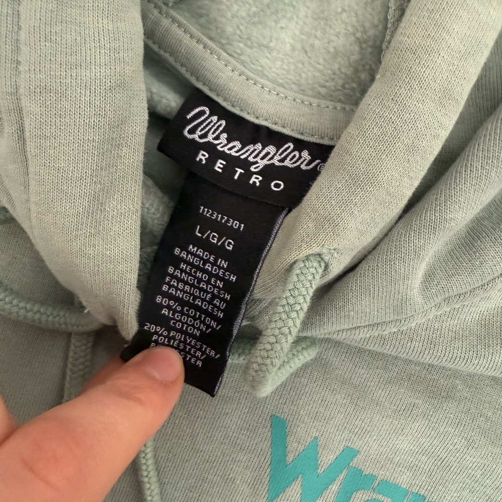 Wrangler Women's Light Green Hoodie Sweater - Picture 3 of 3